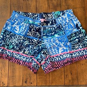 Lilly Pulitzer draw string shorts